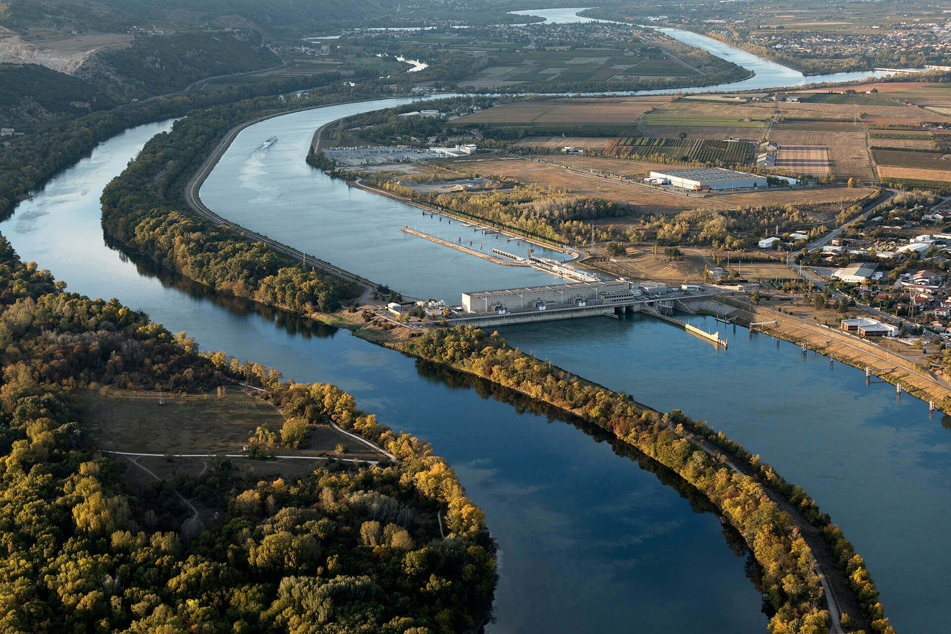 Le fleuve Rhône, Km 550 Ardèche Cornas, Drôme Bourg-lès-Valence